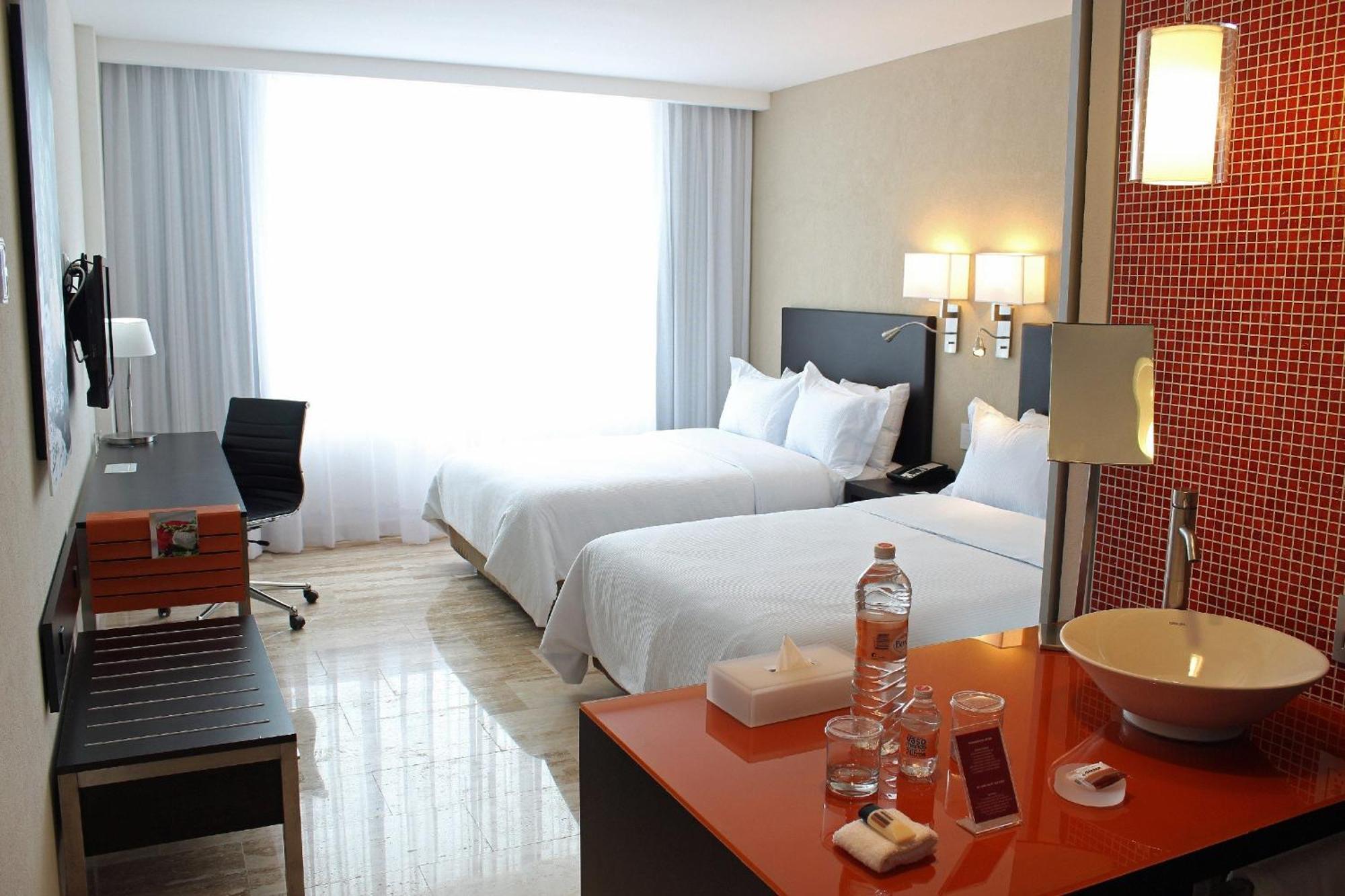 Fiesta Inn Monterrey La Fe San Nicolás de los Garzas Dış mekan fotoğraf